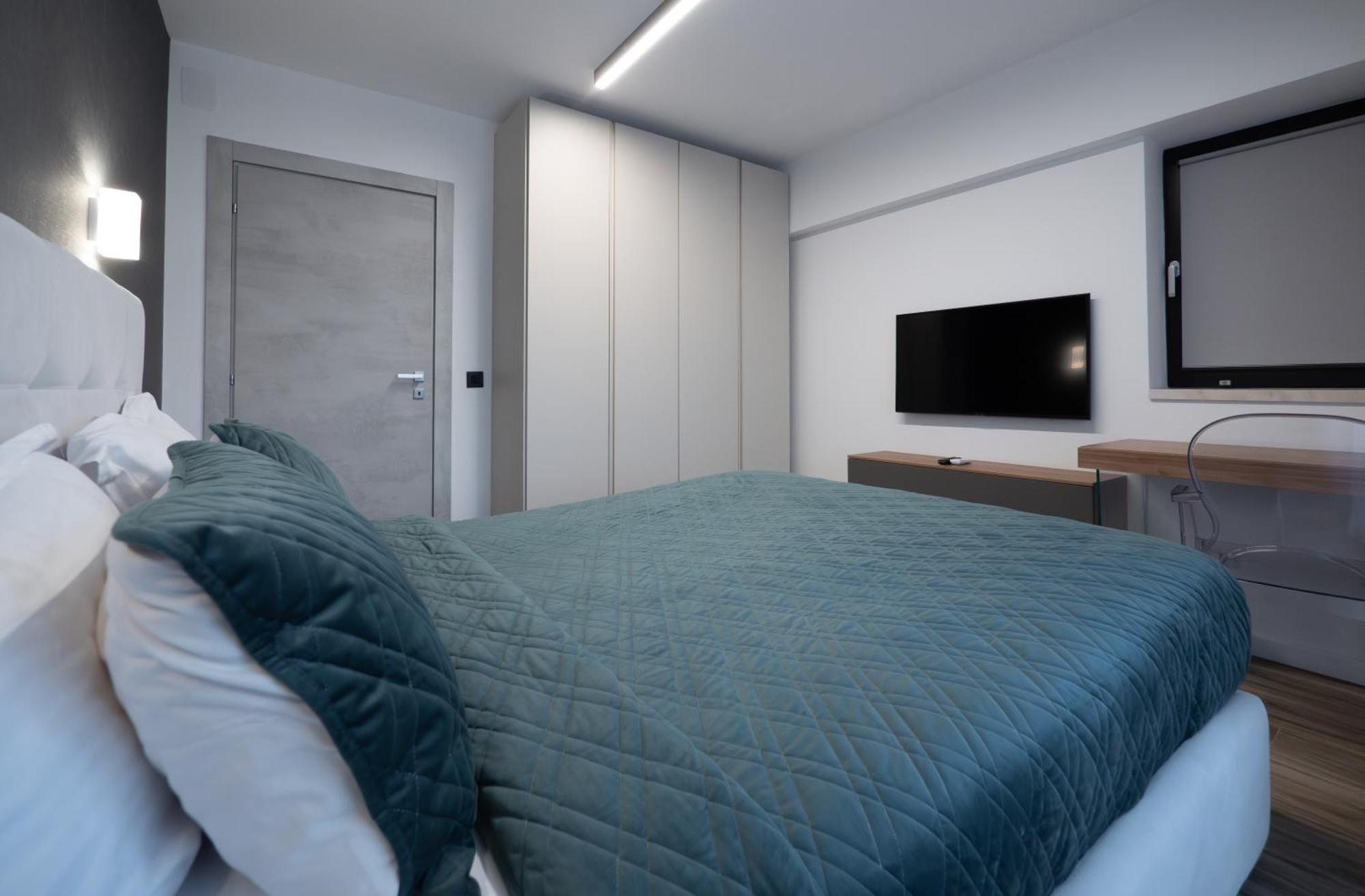 Novos Luxury Suites Bucharest Exterior photo