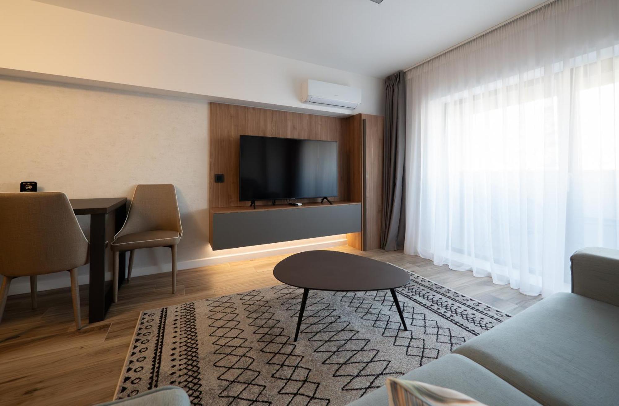 Novos Luxury Suites Bucharest Exterior photo