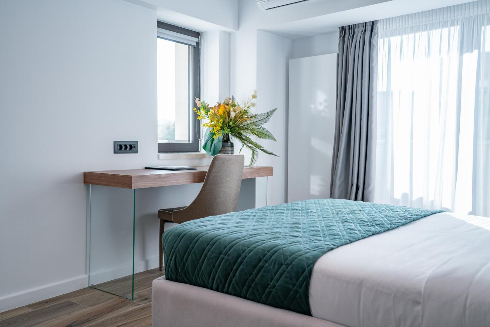 Novos Luxury Suites Bucharest Exterior photo